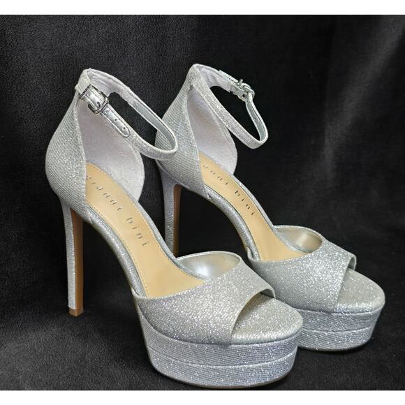 Gianni Bini Silver Chellsie Glitter Platform Dress Sandals High Heels - Picture 1 of 10